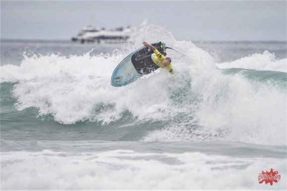Kneeboarder Brad Colwell of Allied Gardens